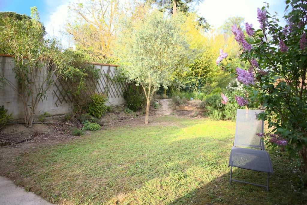 Maison Calme Avec Jardin Proche De Toulouse Luaran gambar